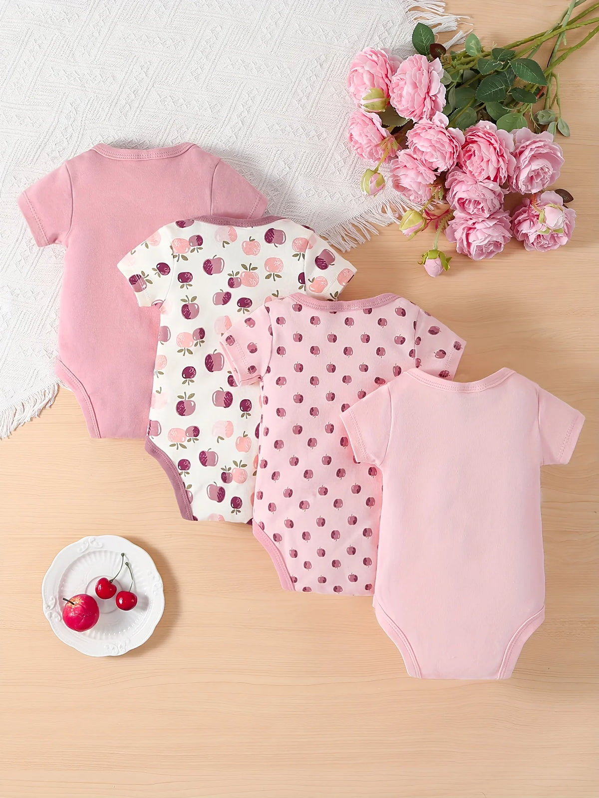 4pcs Set Of Baby Girl Short Sleeved Triangle Jumpsuit,  Apple Flower Cute Baby Girl Hoodie, Crawling Suit, Perfect for Outdoor